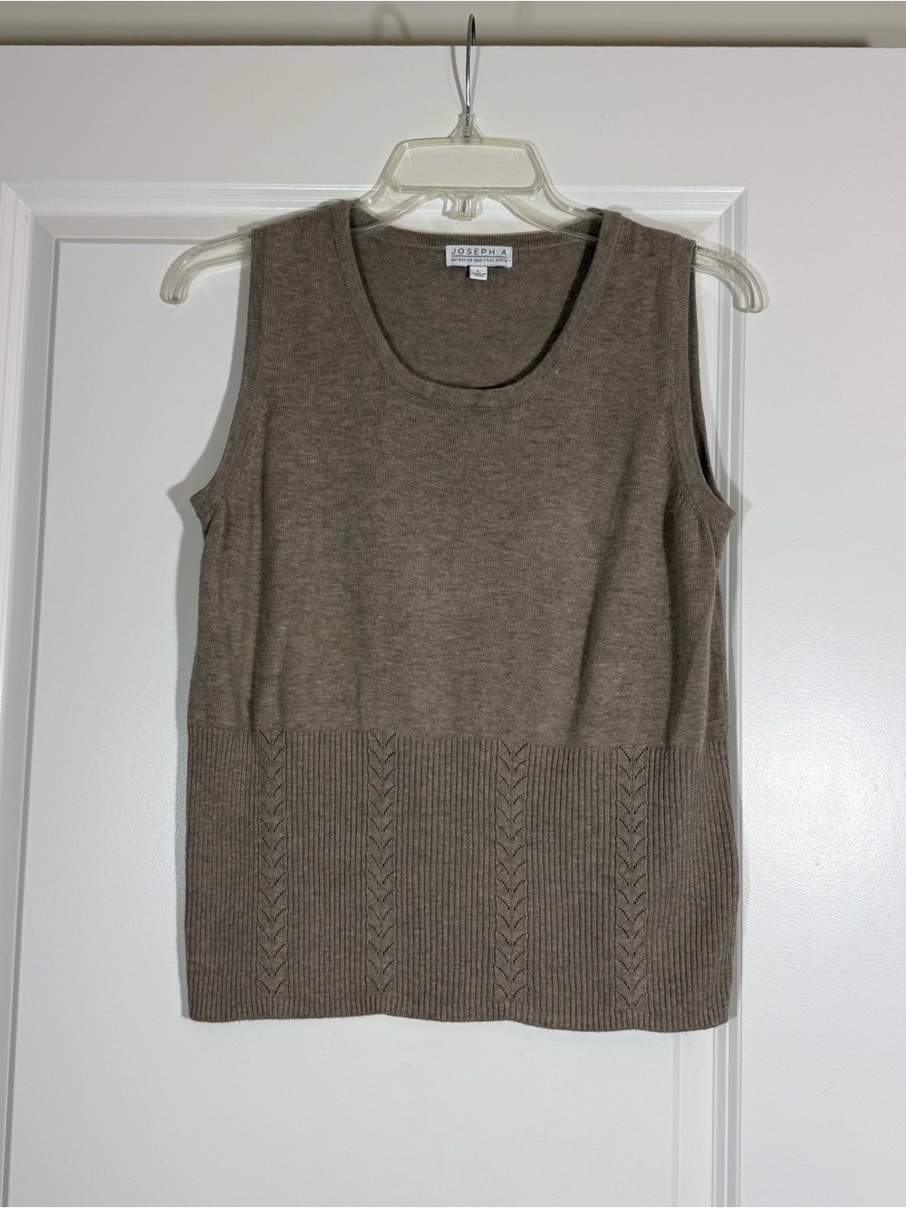 Joseph A Women’s Large Taupe Sleeveless Sweater Knit Tank Silk Blend